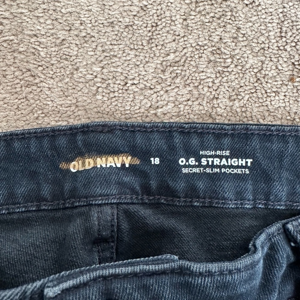 Women’s Old Navy O.G. Straight jeans 18 - Picture 2 of 3